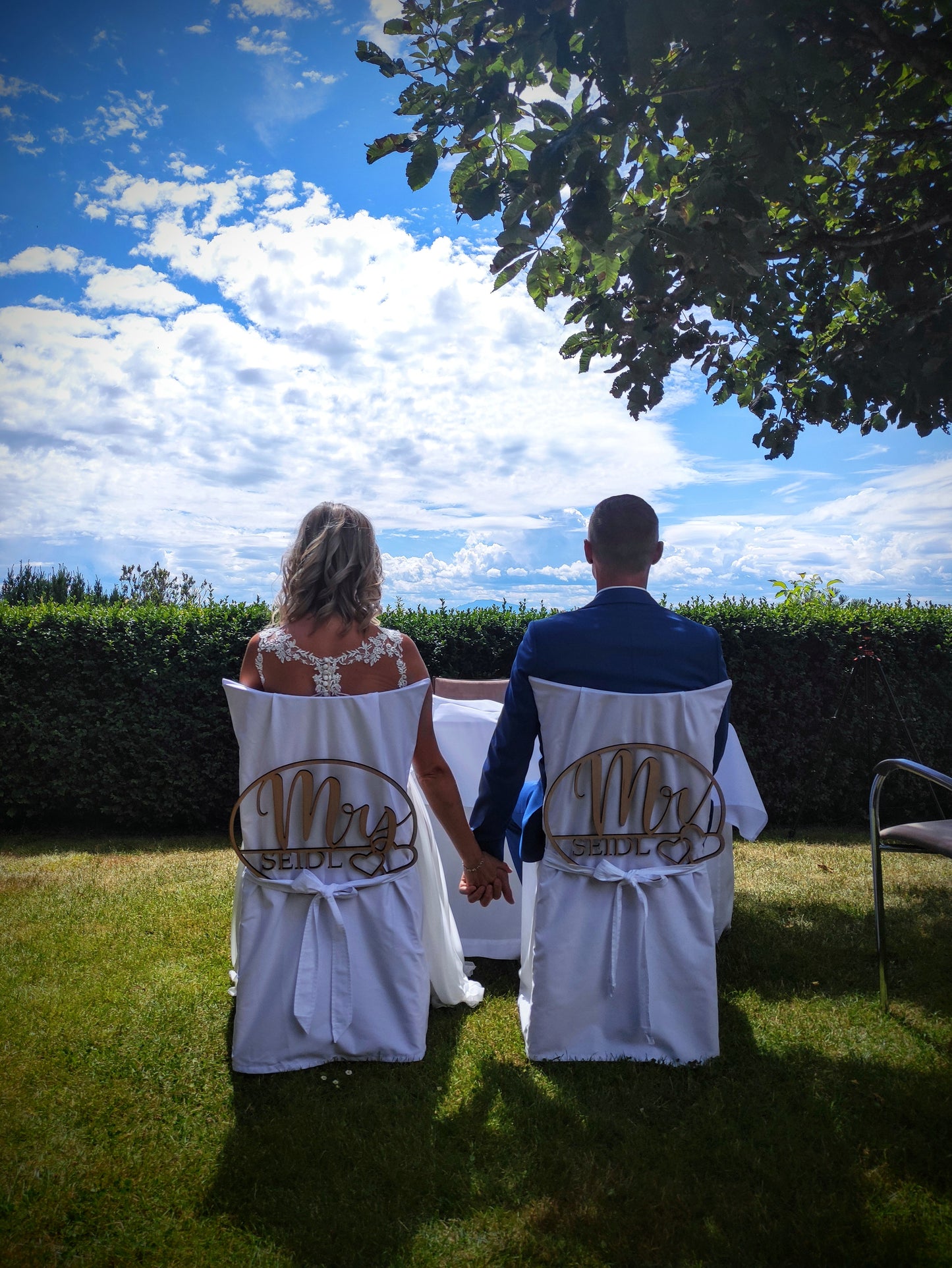 Mr & Mrs Stuhlschild für Hochzeit - Die Bildschneiderei