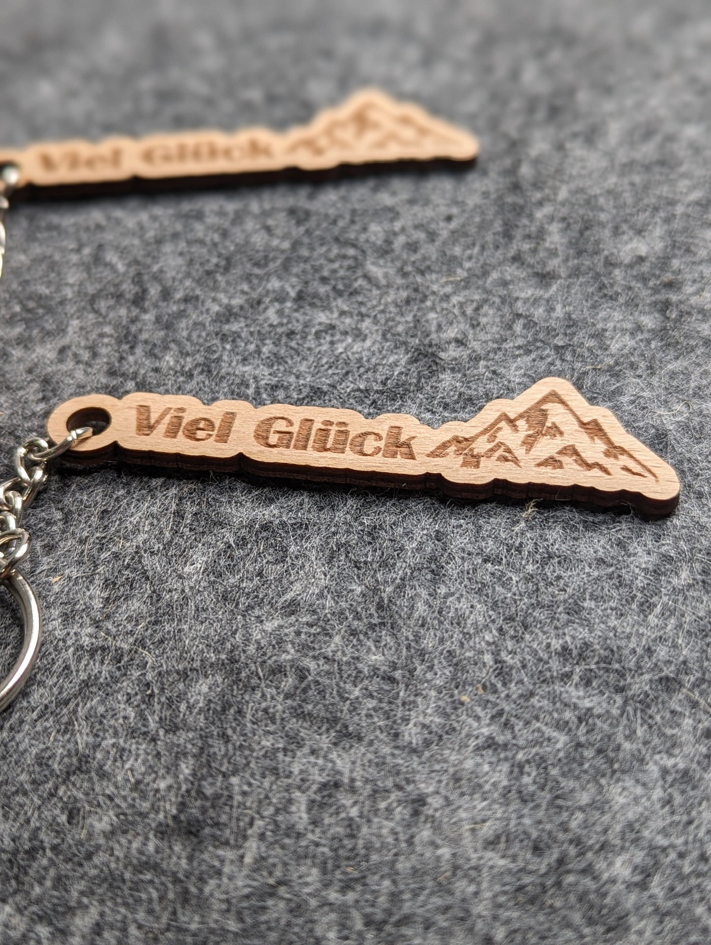 Glücksbringer Schlüsselanhänger aus Buchenholz - verschiedene Motive - Die Bildschneiderei