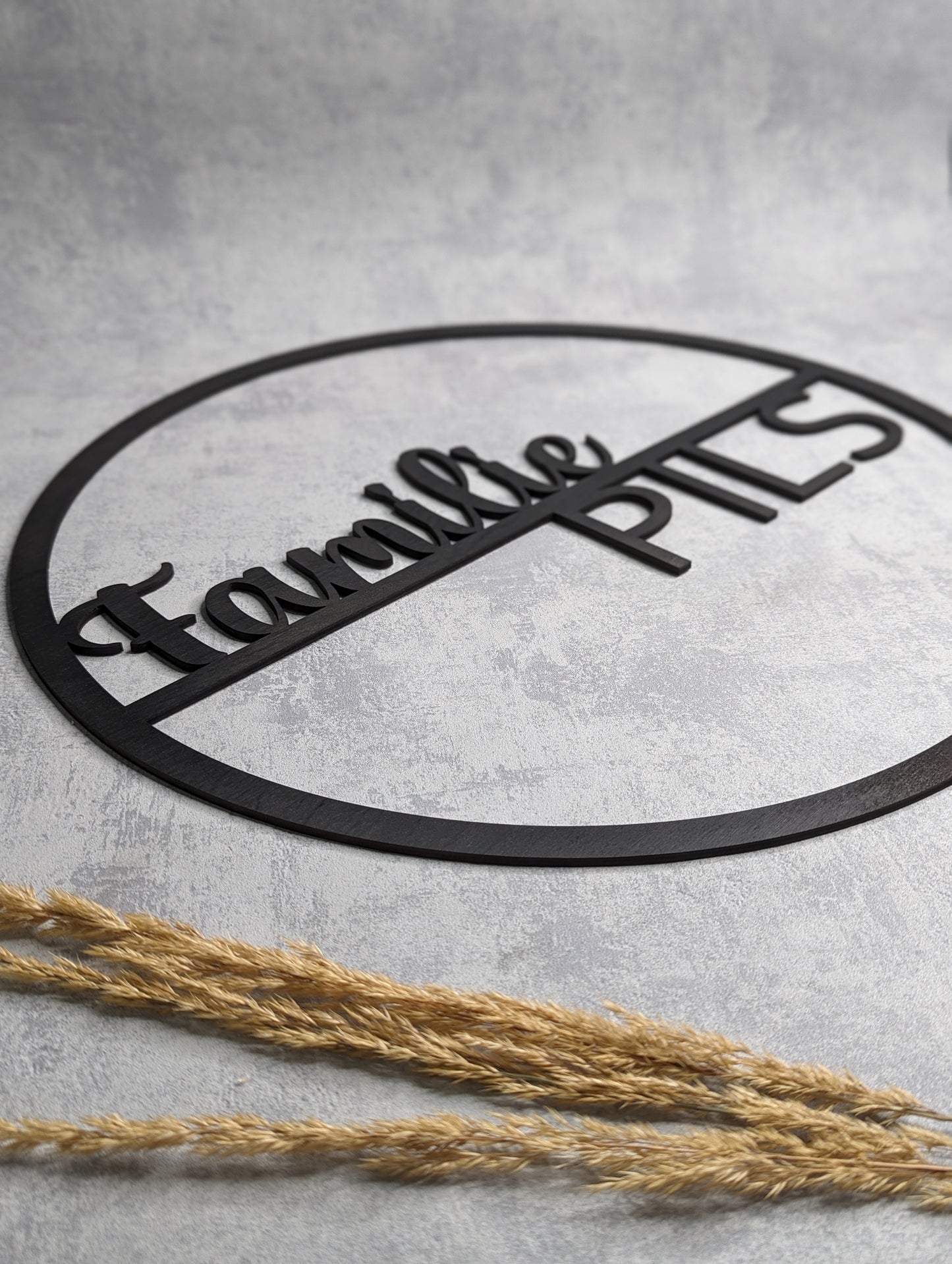 Personalisierter Familienname aus Holz – Kreis-Wandschild