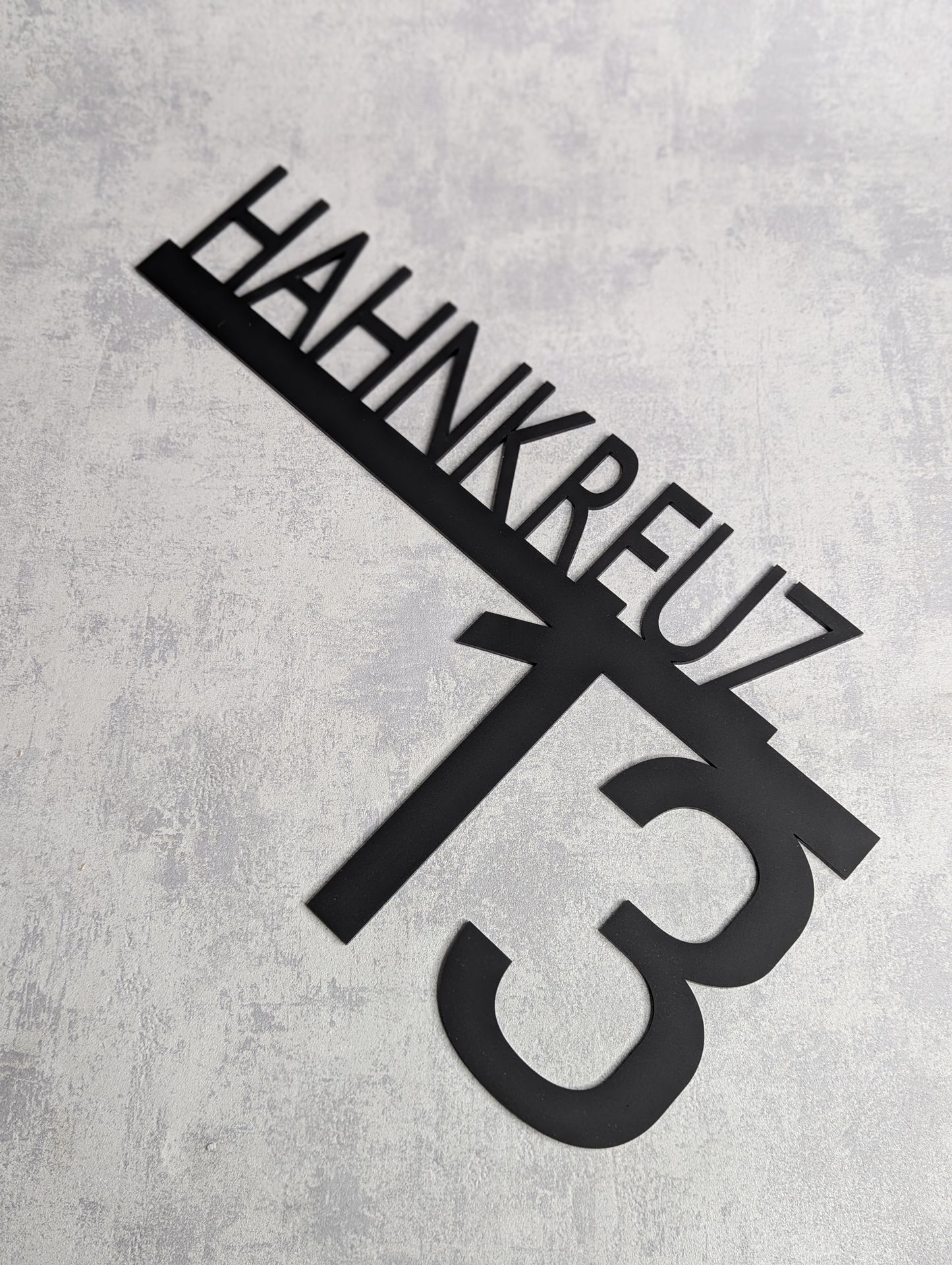 Hausnummer mit Straßennamen