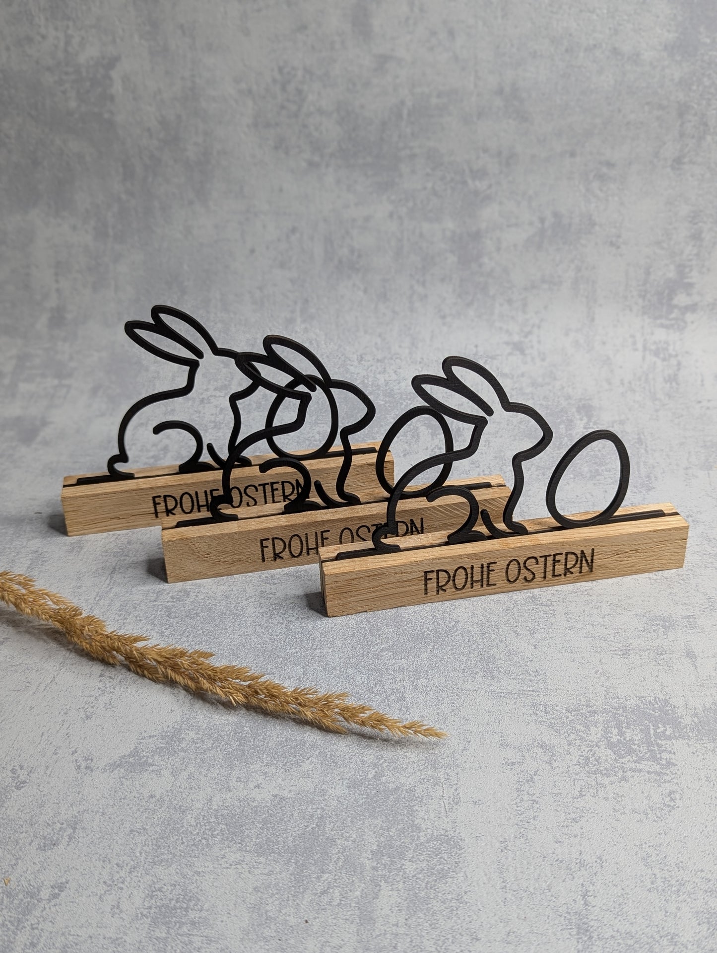Osterdeko aus Holz – Hase & Ei mit Gravur „Frohe Ostern“ - Die Bildschneiderei