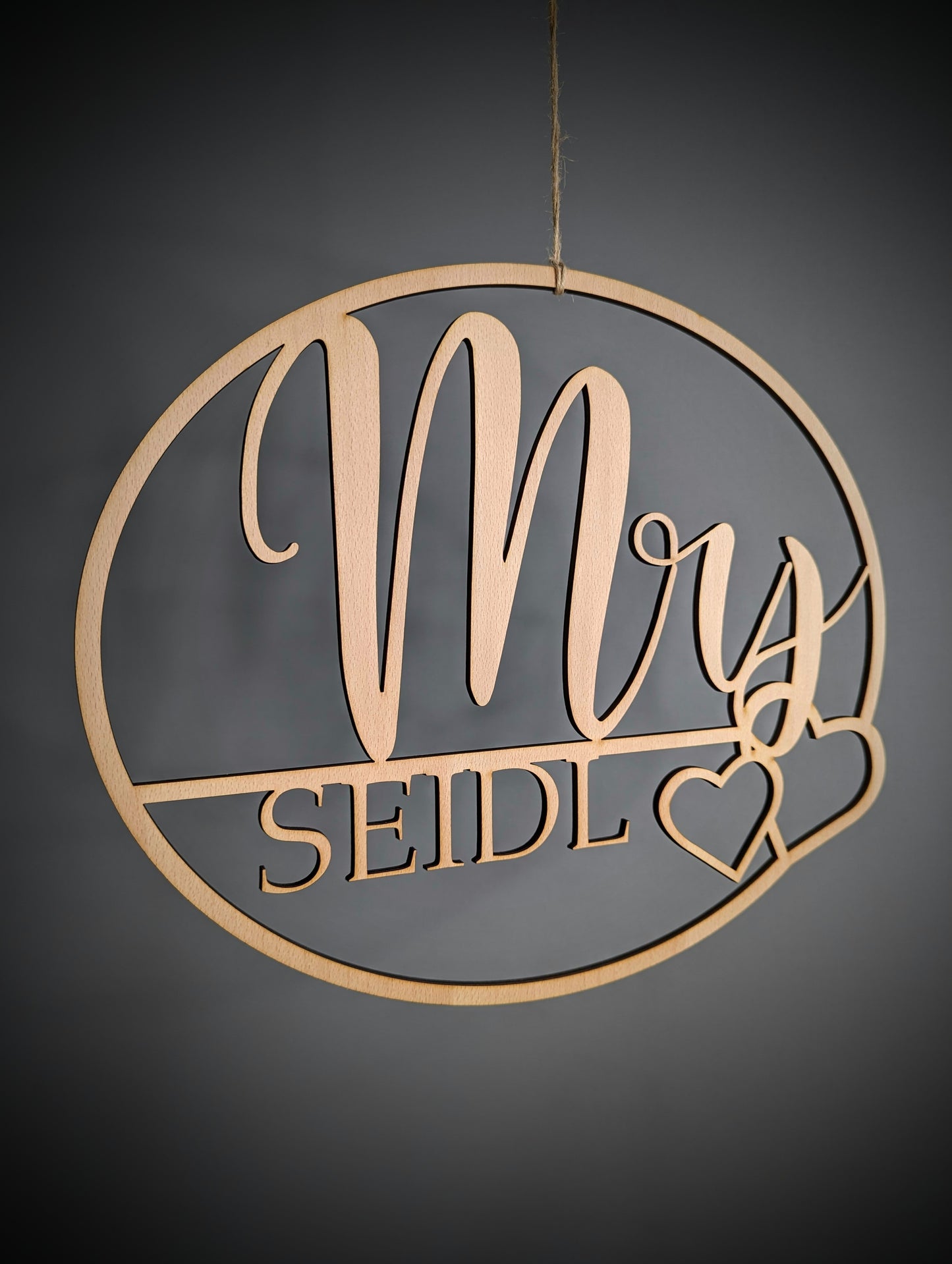 Mr & Mrs Stuhlschild für Hochzeit - Die Bildschneiderei