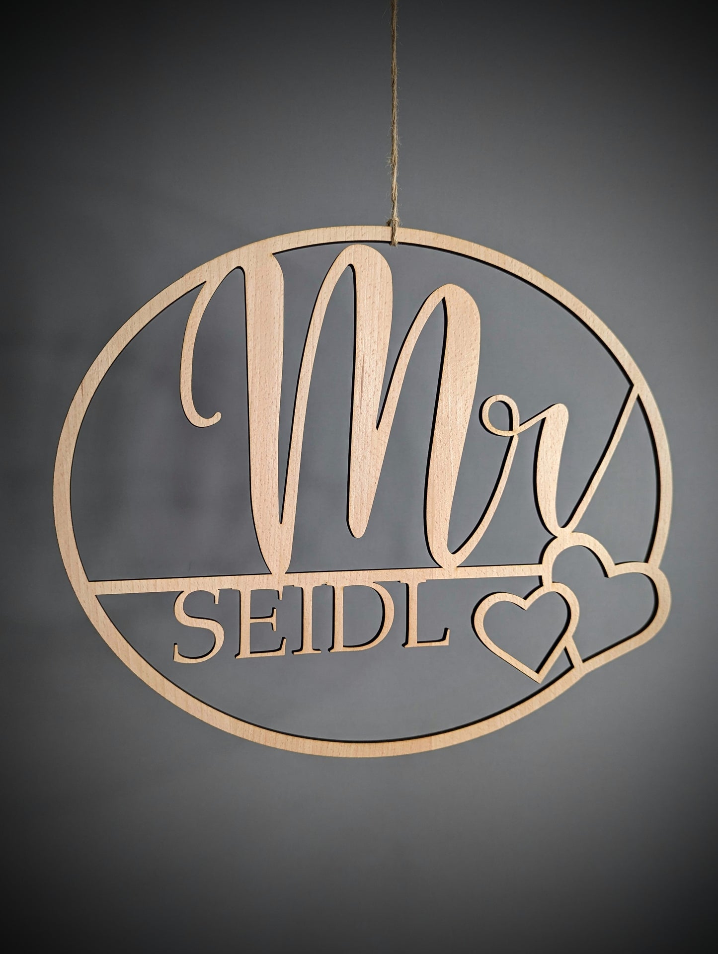 Mr & Mrs Stuhlschild für Hochzeit - Die Bildschneiderei
