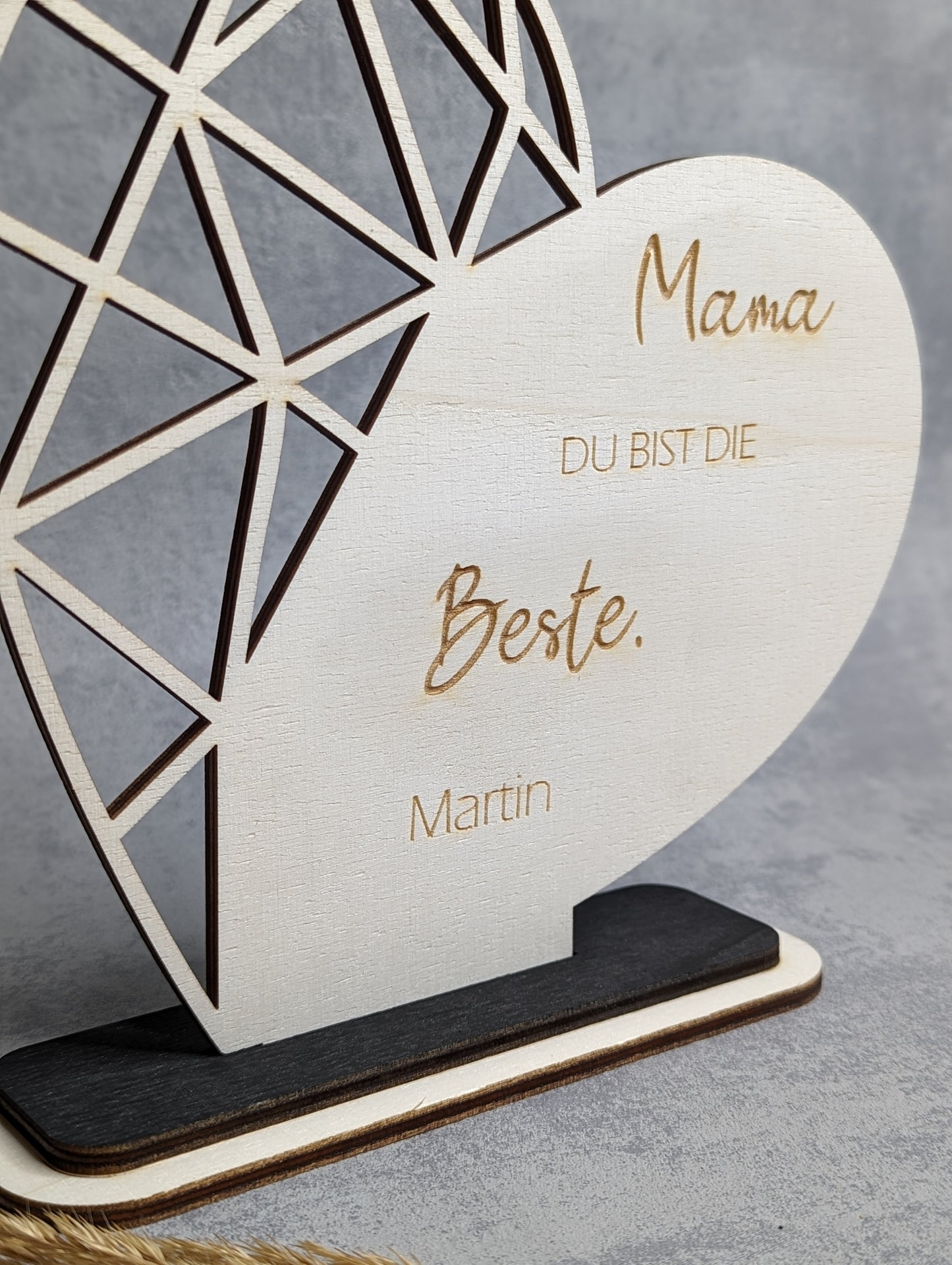 Personalisiertes Holzherz Mama du bist die Beste 19cm - Die Bildschneiderei