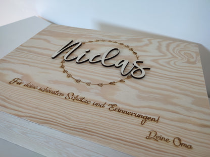 Personalisierte Erinnerungskiste aus Holz - Die Bildschneiderei