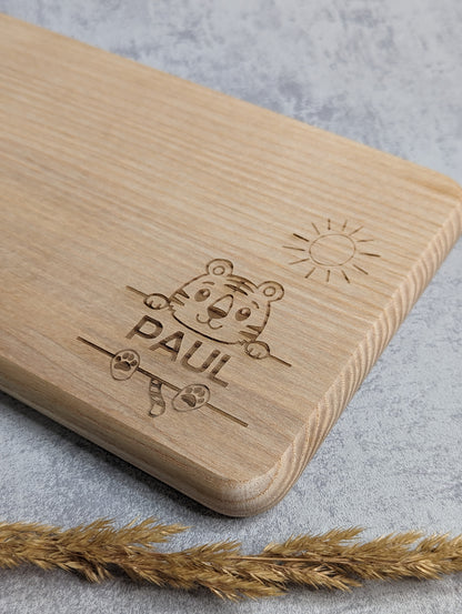 Personalisiertes Jausenbrett für Kinder - Die Bildschneiderei