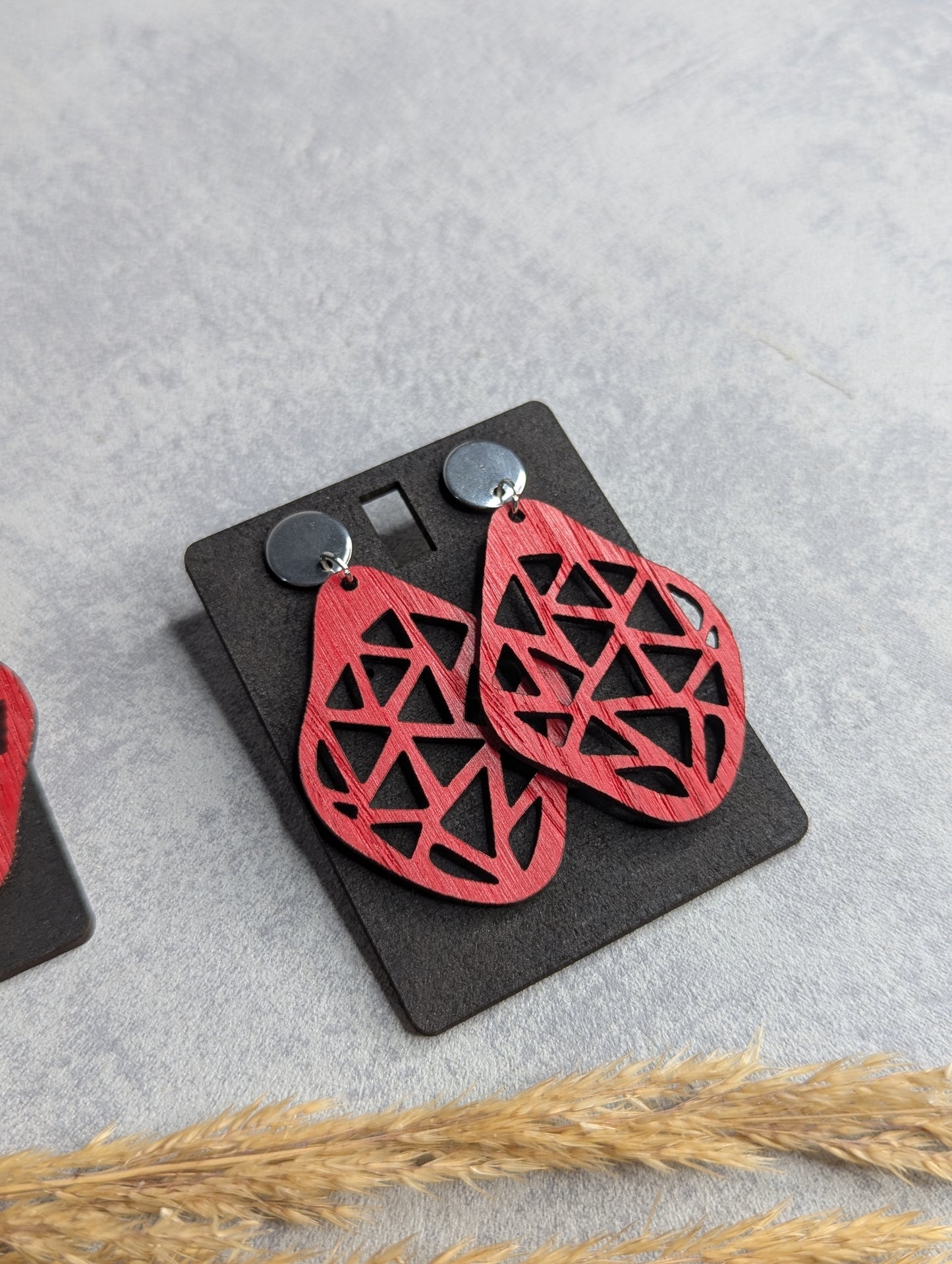 Ohrringe Raute Eichenholz Rot