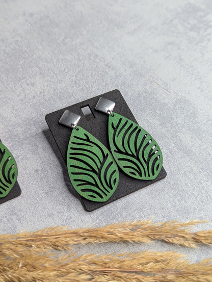 Ohrringe Tropfen Eichenholz Grün